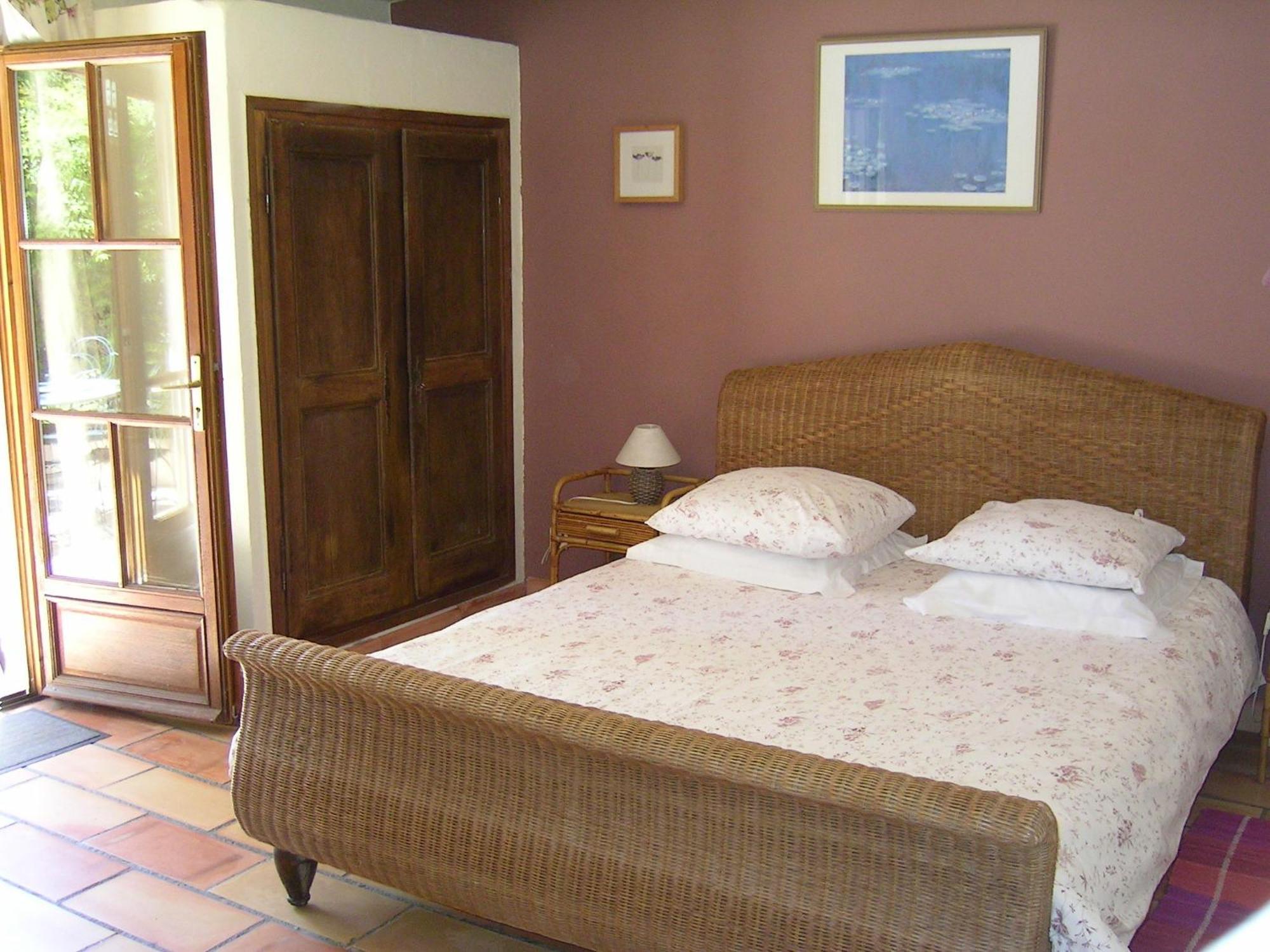 Mas La Provence Acomodação com café da manhã LʼIsle-sur-la-Sorgue Quarto foto